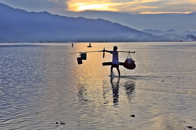 10 vịnh biển đẹp nao l&ograve;ng kh&oacute; cưỡng lại